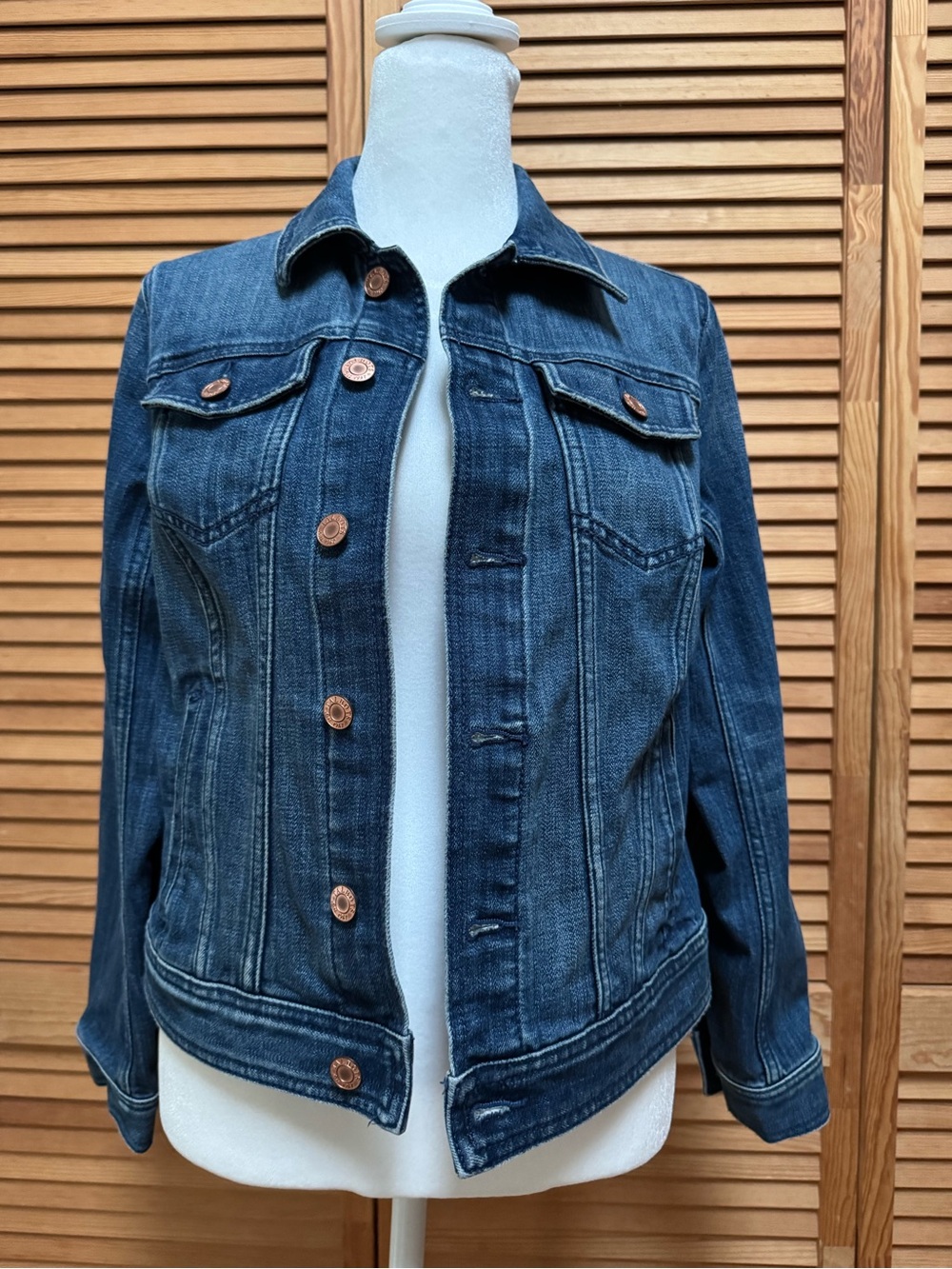 Talbots Classic Denim Trucker Jacket Size Small Petite Coastal Grandma Preppy